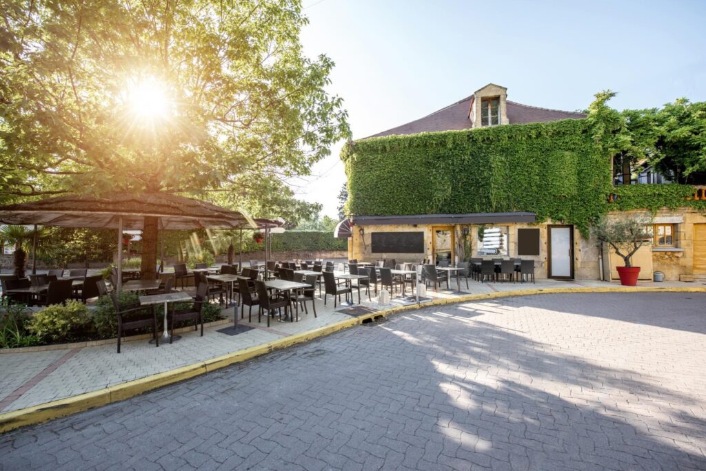 restaurant avec terrasse